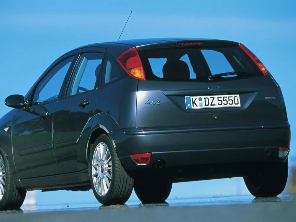 Автомобиль Ford Focus I Рестайлинг Хэтчбек (5 дверей)