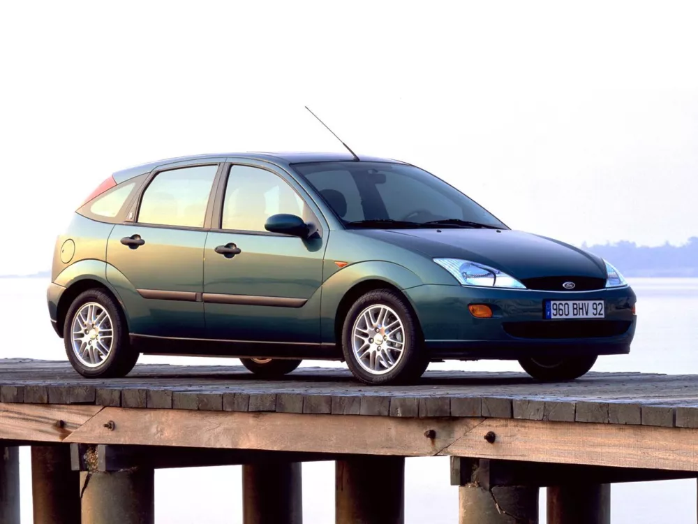 Автомобиль Ford Focus I Хэтчбек (5 дверей)