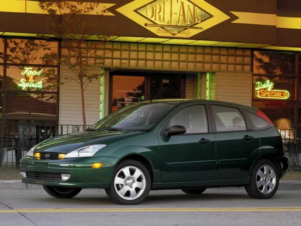 Автомобиль Ford Focus I (North America) Хэтчбек (5 дверей)