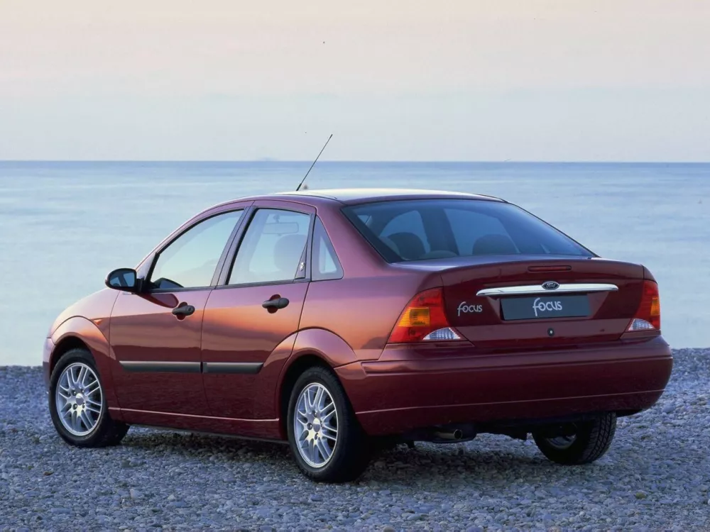 Автомобиль Ford Focus I Седан