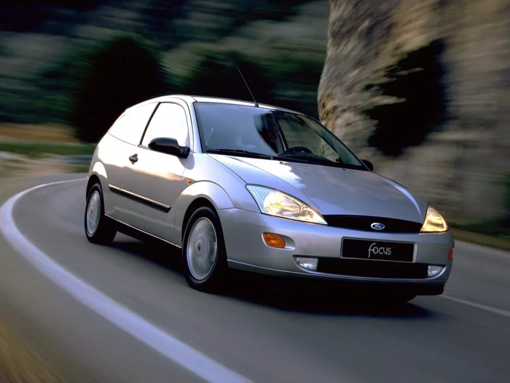 Автомобиль Ford Focus I Хэтчбек (3 двери)