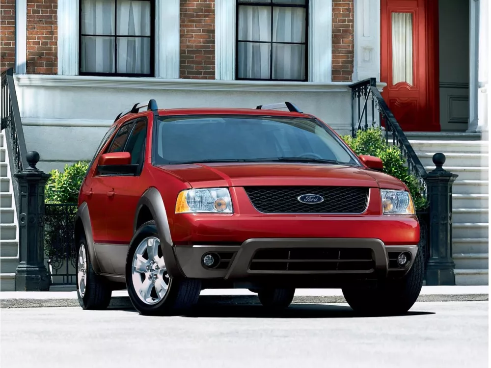 Автомобиль Ford Freestyle Внедорожник (5 дверей)
