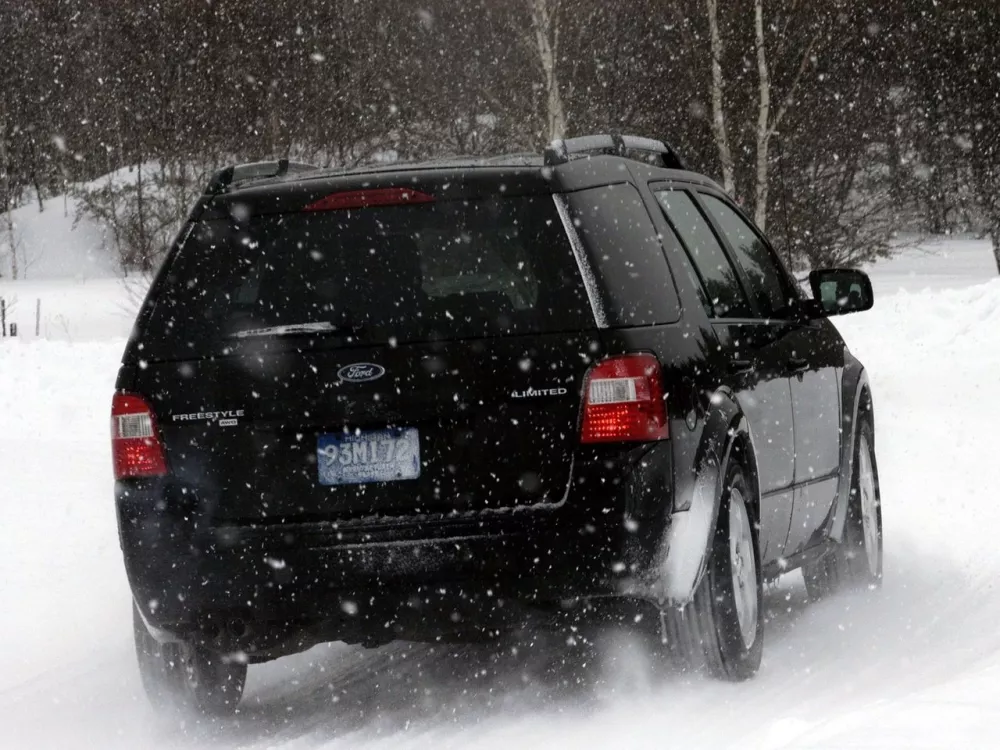 Автомобиль Ford Freestyle Внедорожник (5 дверей)
