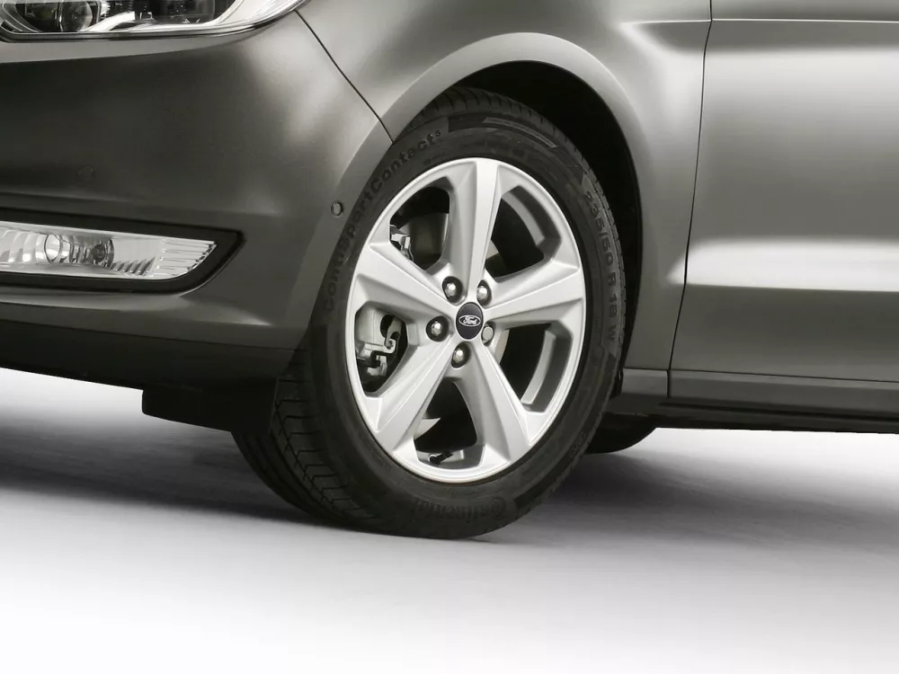 Автомобиль Ford Galaxy III Минивэн