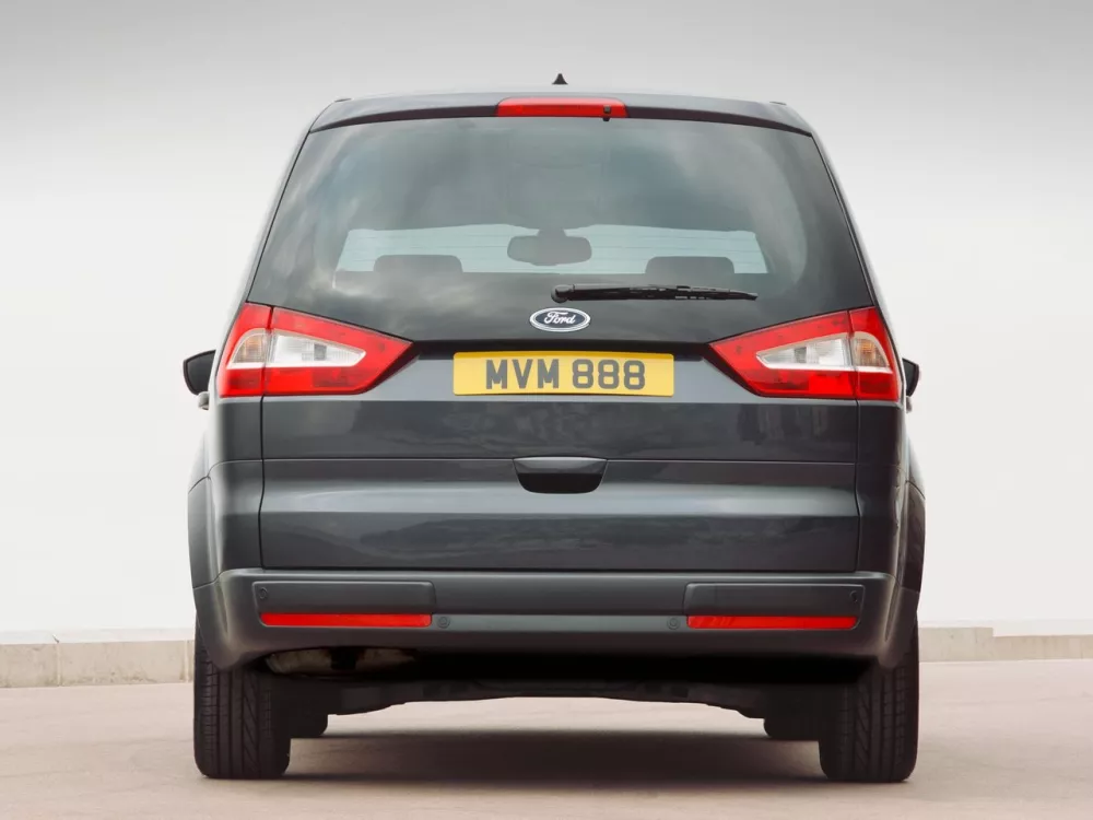 Автомобиль Ford Galaxy II Минивэн