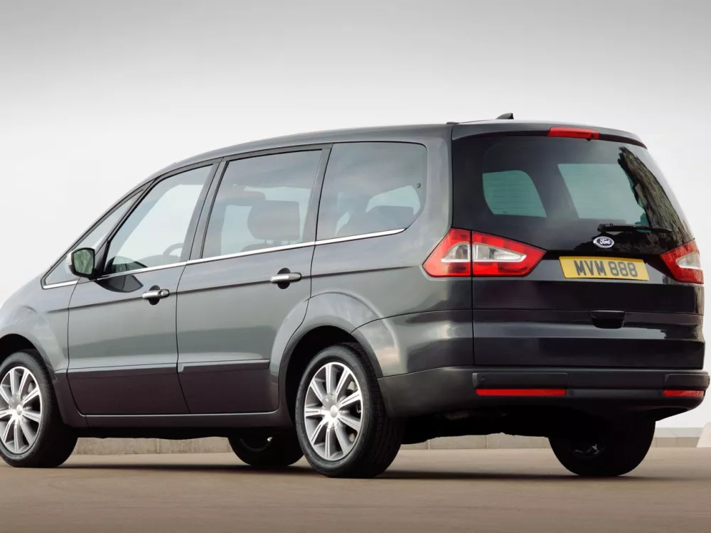Автомобиль Ford Galaxy II Минивэн