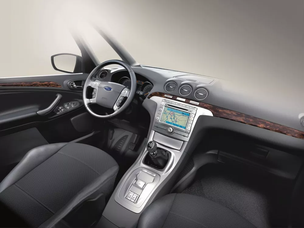 Автомобиль Ford Galaxy II Минивэн