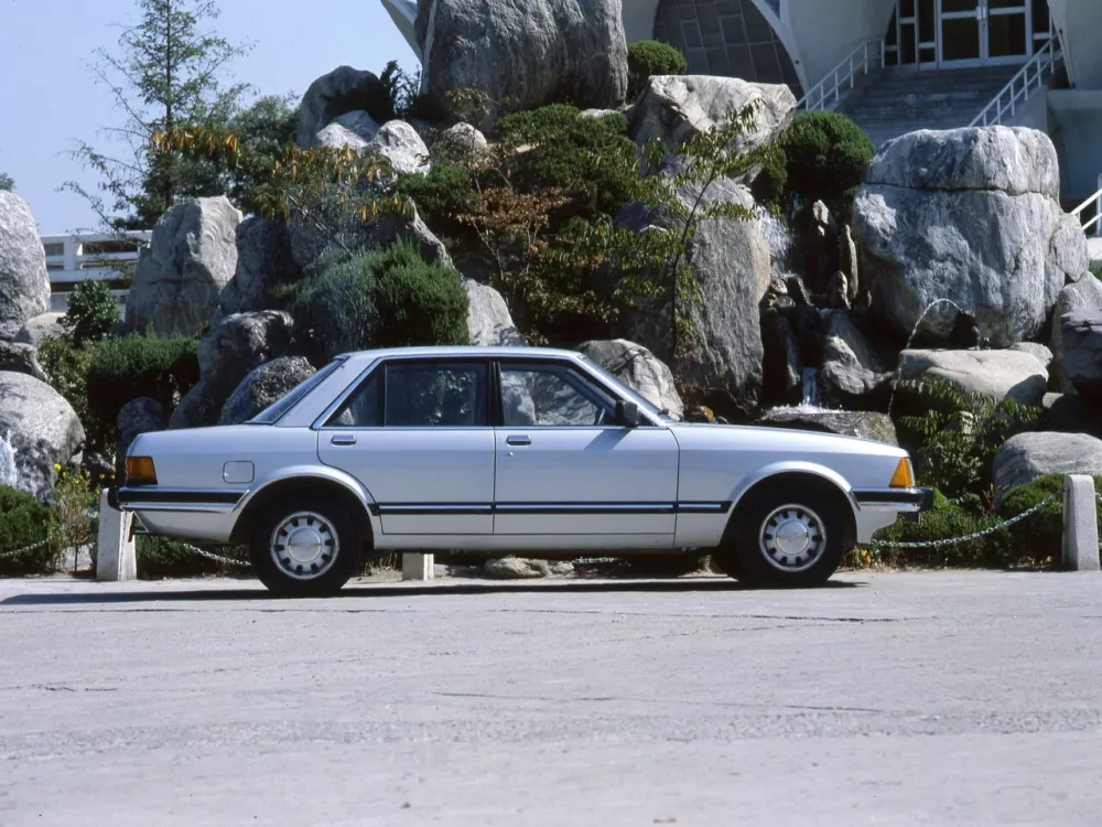 Автомобиль Ford Granada II Седан
