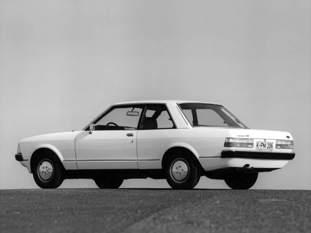 Автомобиль Ford Granada II Купе