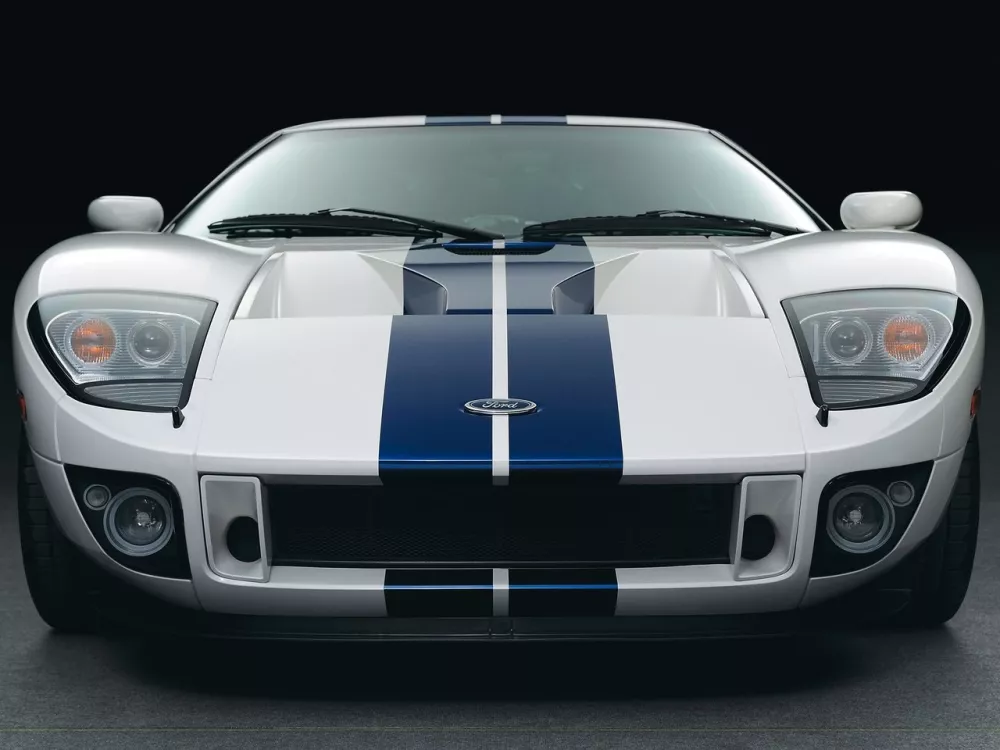 Автомобиль Ford GT I Купе