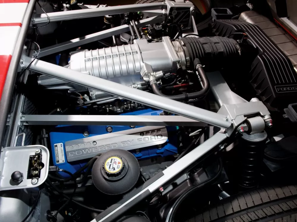 Автомобиль Ford GT I Купе