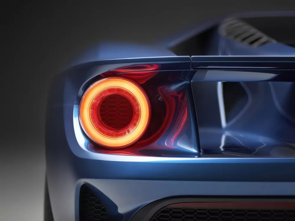 Автомобиль Ford GT II Купе