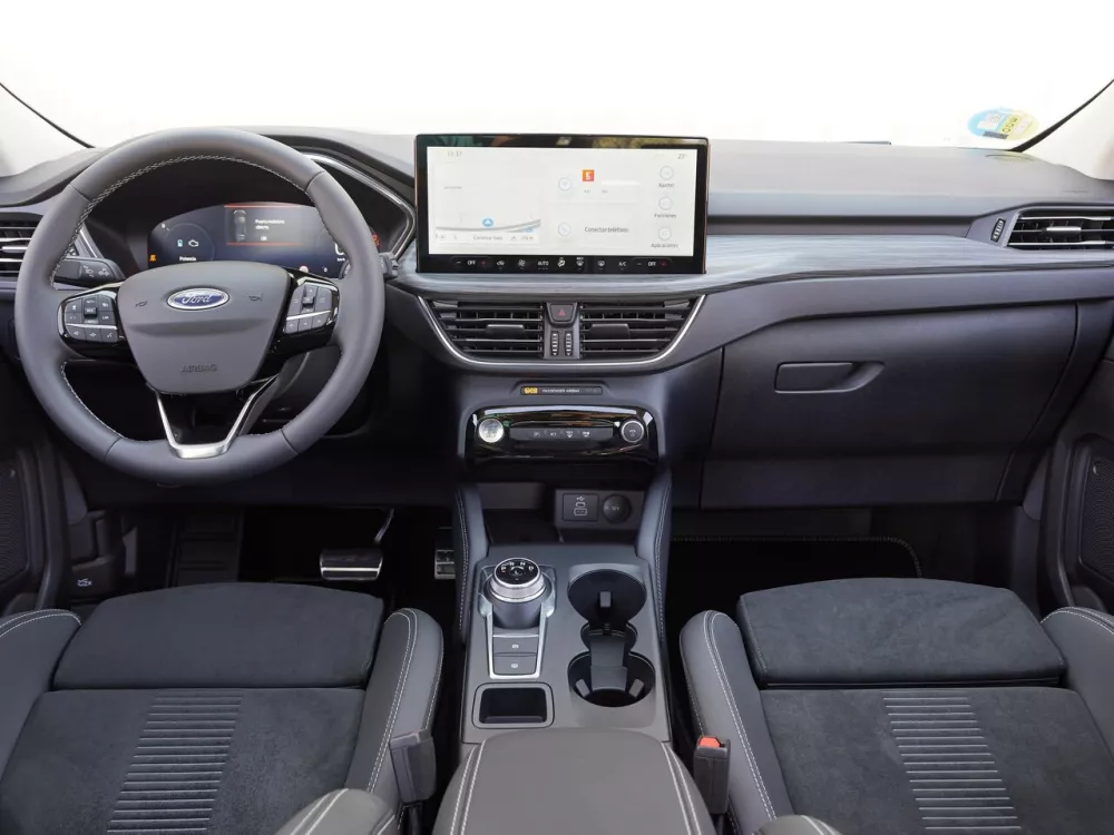 Автомобиль Ford Kuga III Рестайлинг Внедорожник (5 дверей)