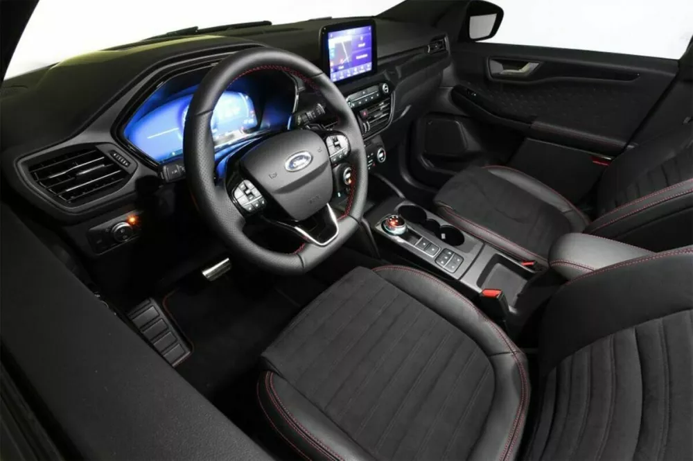 Автомобиль Ford Kuga III Внедорожник (5 дверей)