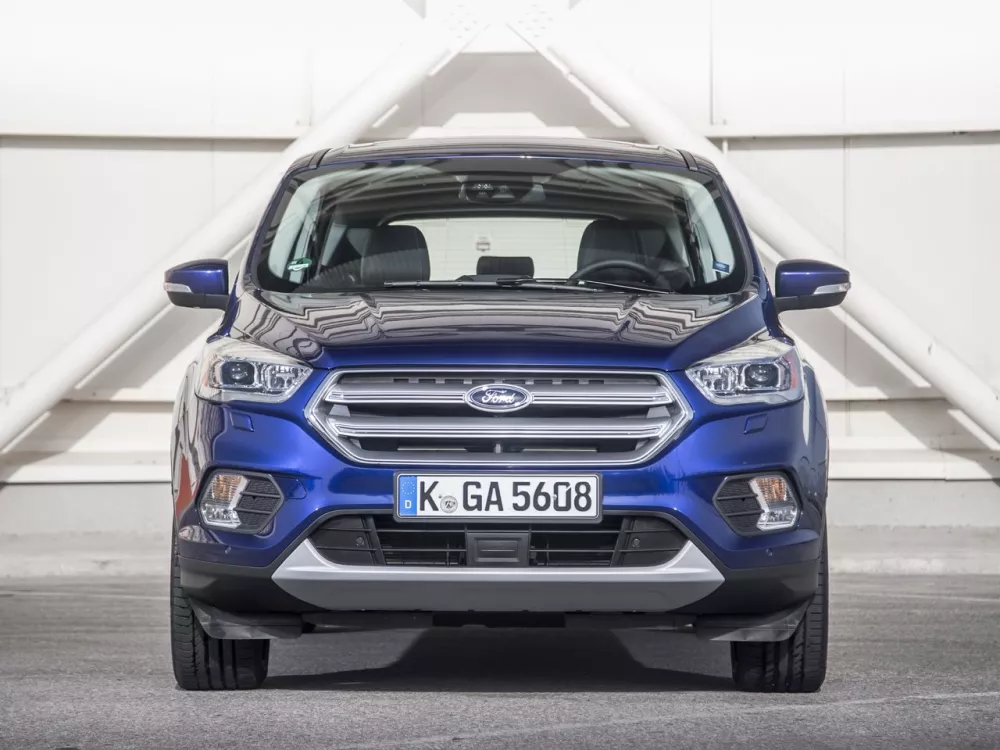 Автомобиль Ford Kuga II Рестайлинг Внедорожник (5 дверей)
