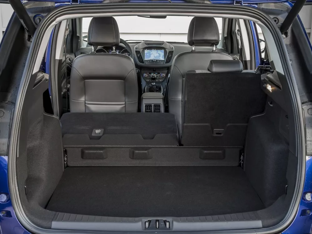 Автомобиль Ford Kuga II Рестайлинг Внедорожник (5 дверей)