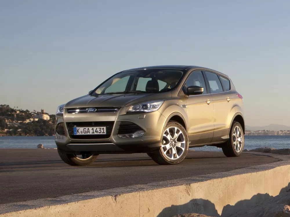 Автомобиль Ford Kuga II Внедорожник (5 дверей)