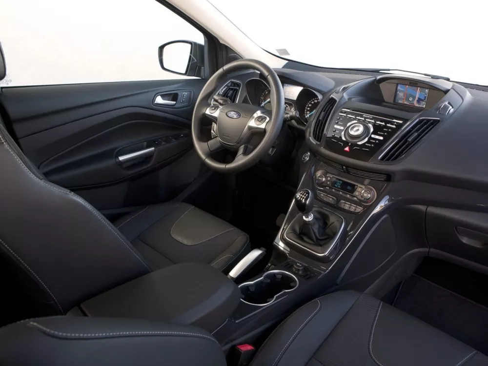 Автомобиль Ford Kuga II Внедорожник (5 дверей)