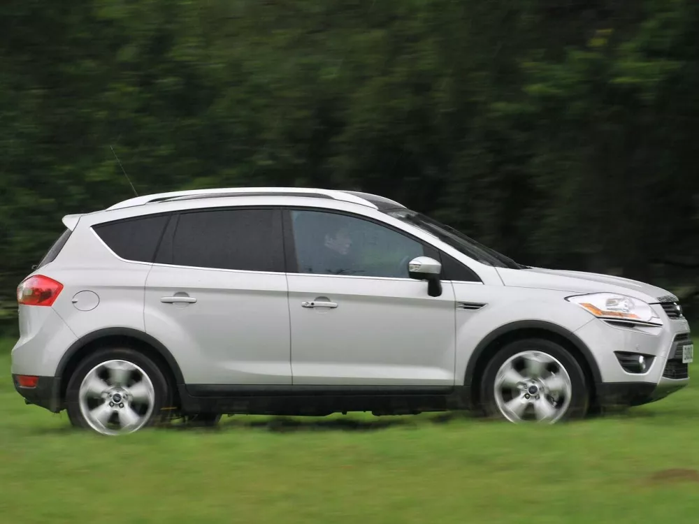 Автомобиль Ford Kuga I Внедорожник (5 дверей)
