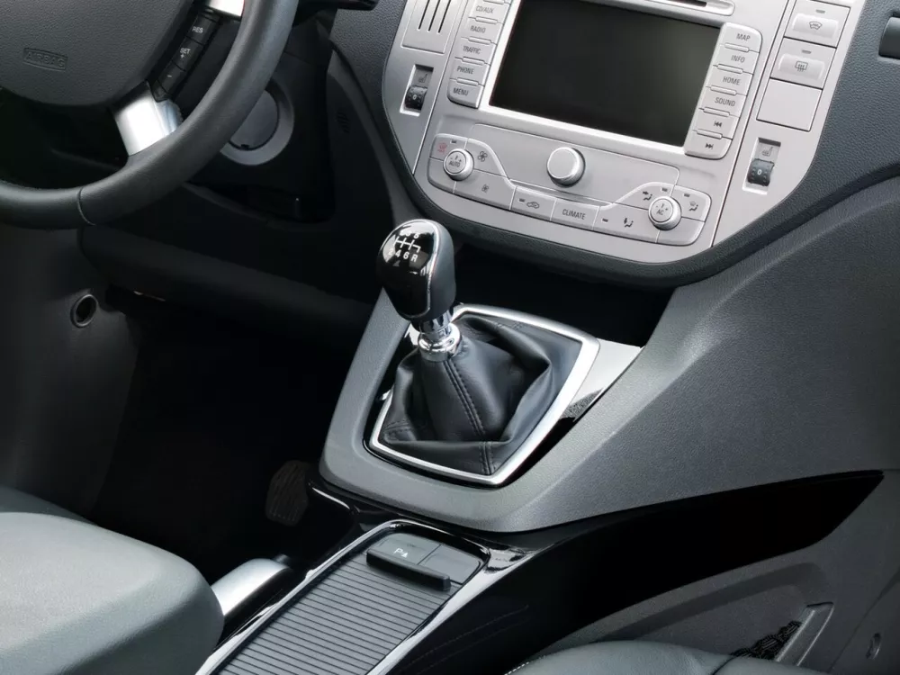 Автомобиль Ford Kuga I Внедорожник (5 дверей)