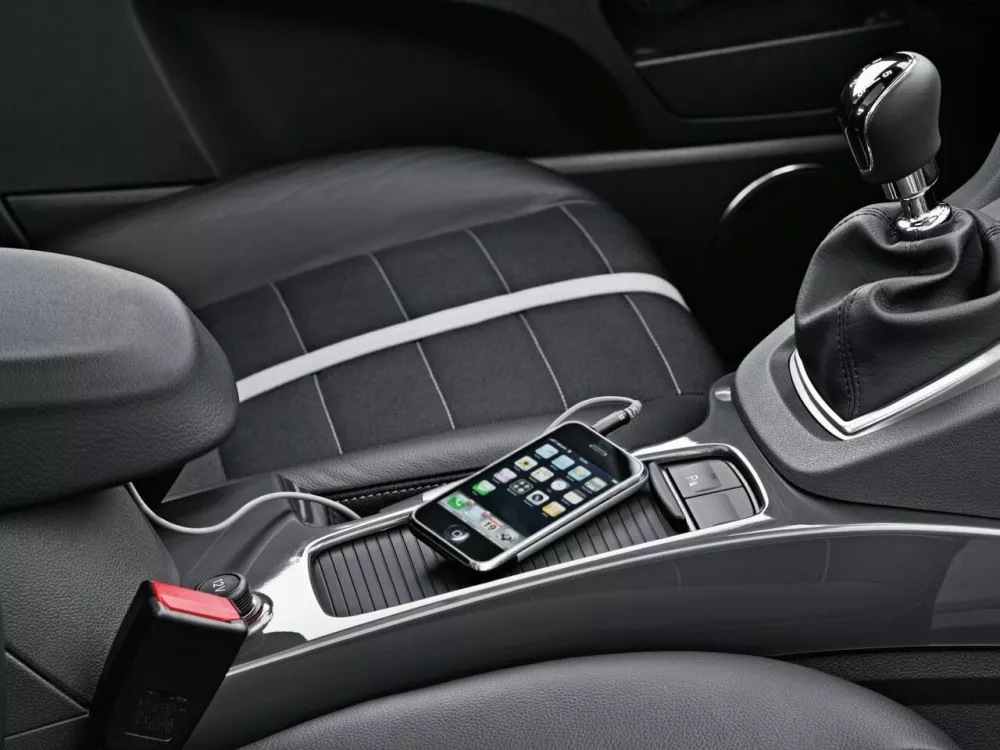 Автомобиль Ford Kuga I Внедорожник (5 дверей)
