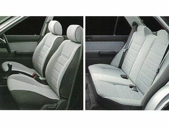 Автомобиль Ford Laser III Седан