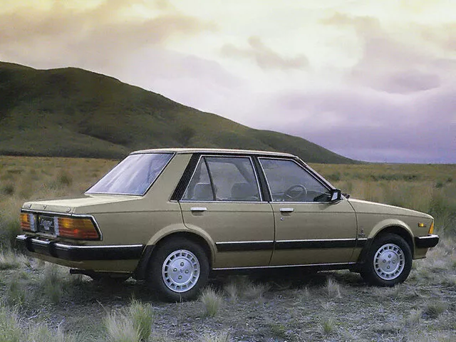Автомобиль Ford Laser I Седан