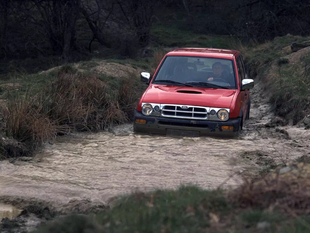 Автомобиль Ford Maverick II Внедорожник (5 дверей)