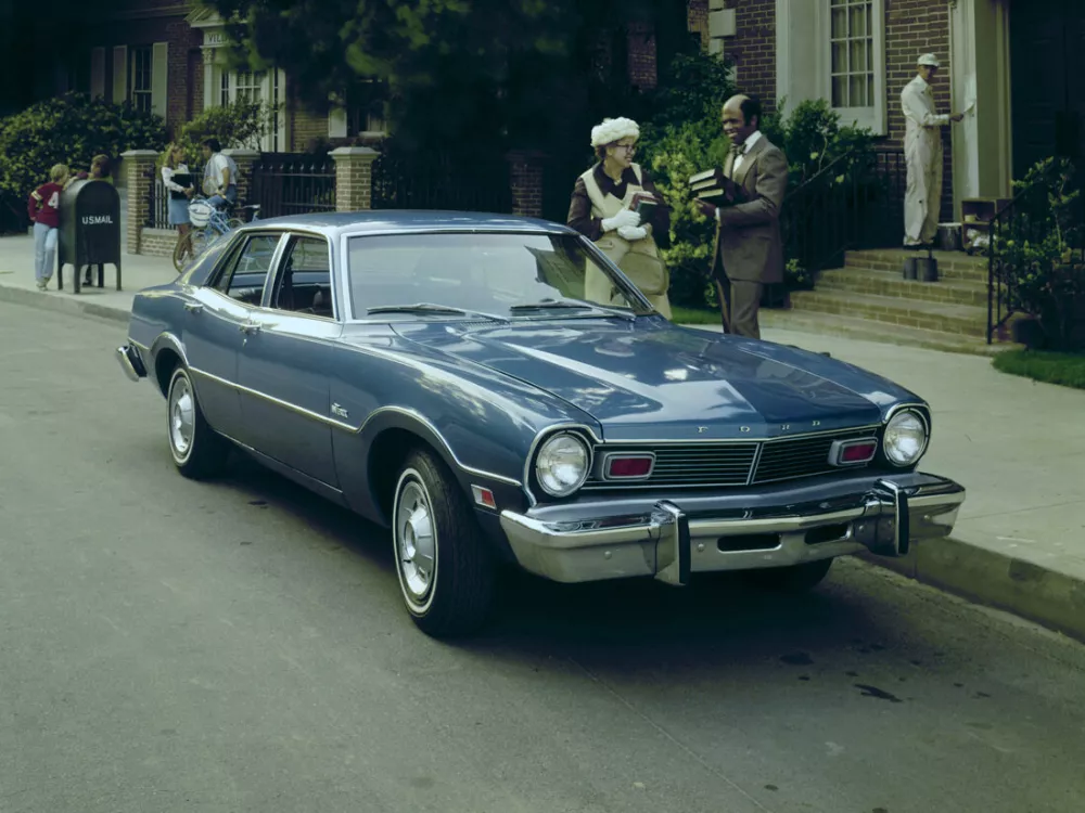Автомобиль Ford Maverick I Седан