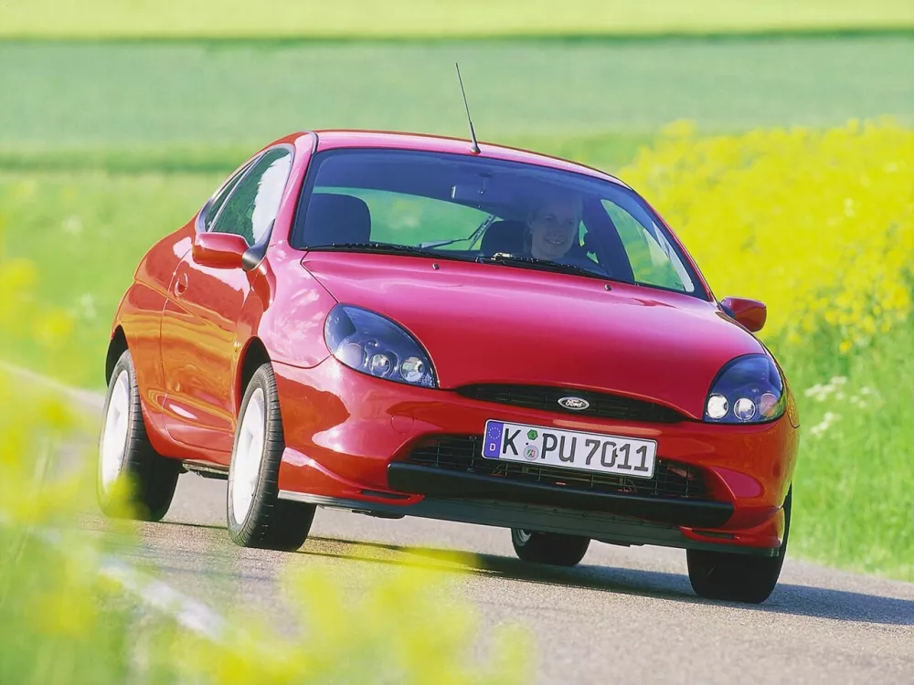 Автомобиль Ford Puma I Хэтчбек (3 двери)