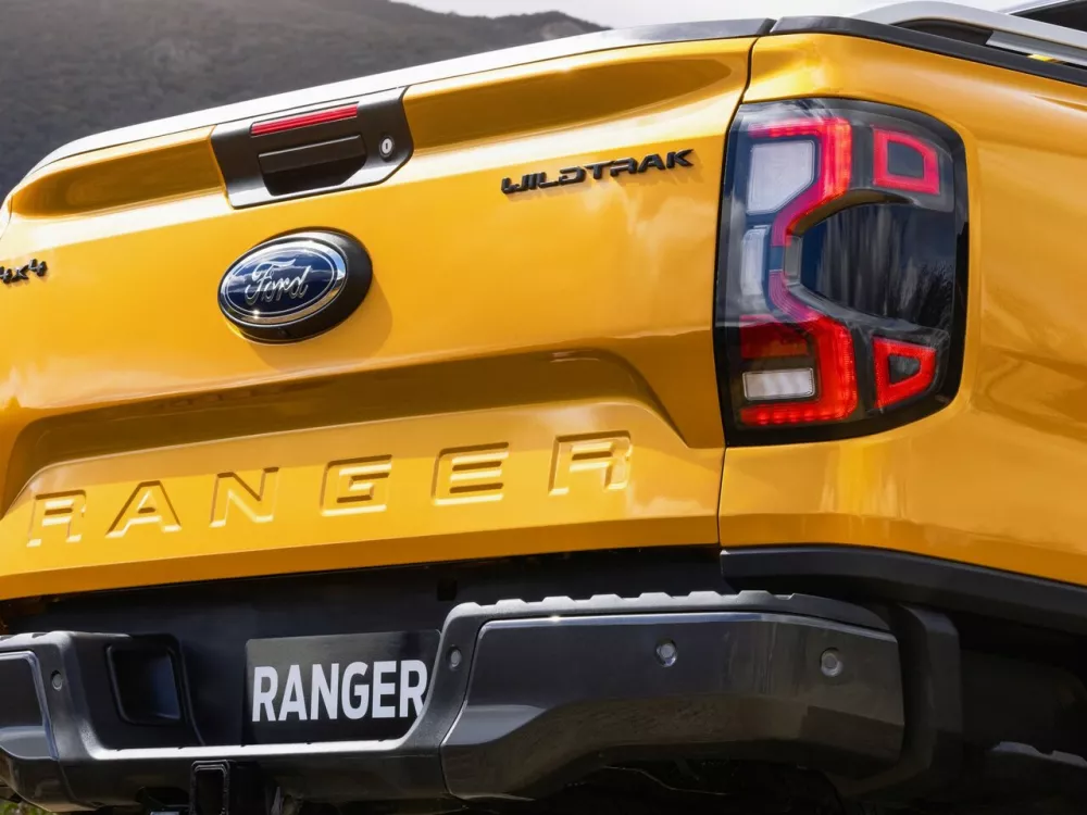 Автомобиль Ford Ranger T6.2 Пикап Двойная кабина Double Cab