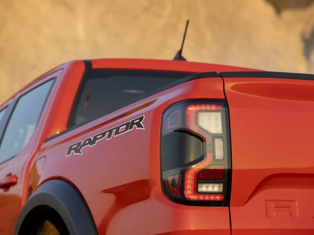 Автомобиль Ford Ranger T6.2 Пикап Двойная кабина Raptor