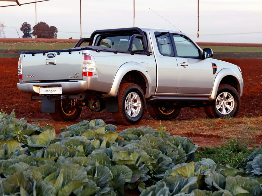 Автомобиль Ford Ranger T6 Пикап Полуторная кабина