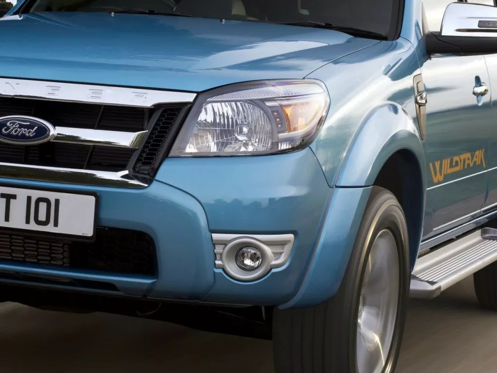 Автомобиль Ford Ranger II Рестайлинг Пикап Двойная кабина Double Cab