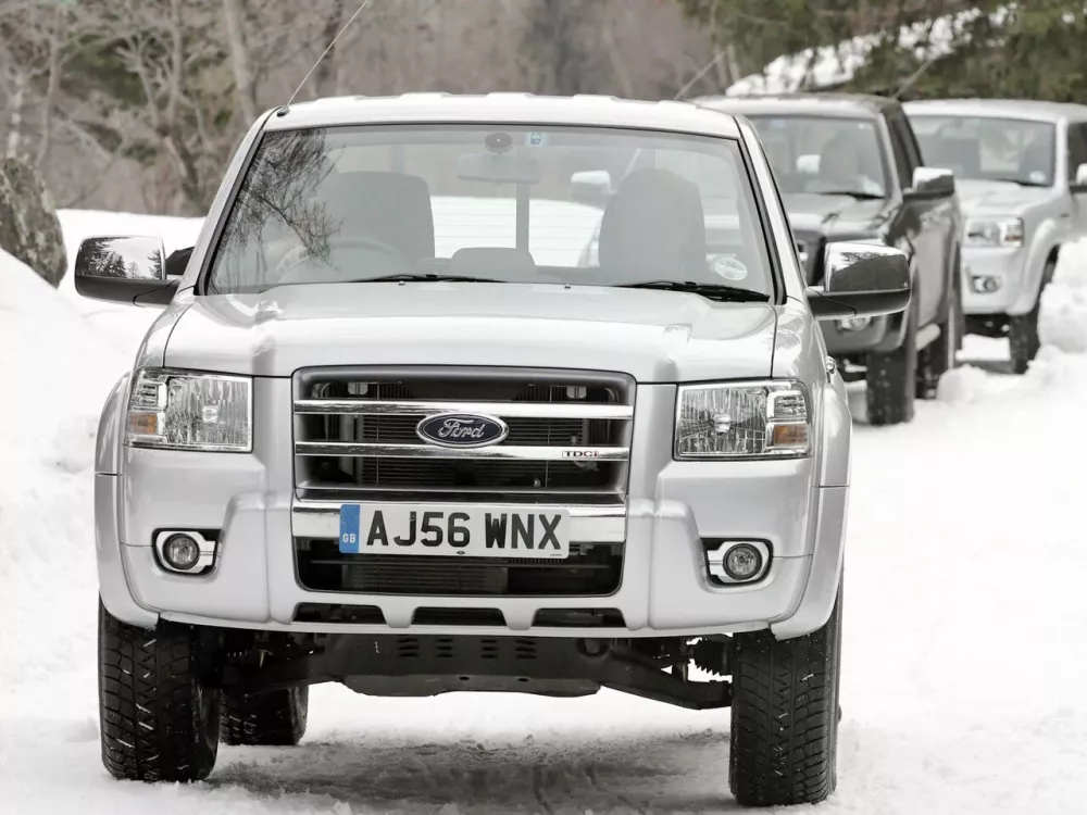 Автомобиль Ford Ranger II Пикап Двойная кабина