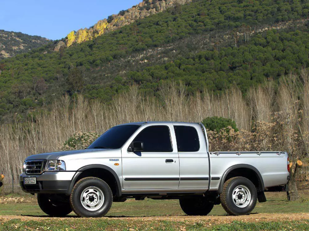 Автомобиль Ford Ranger I Пикап Полуторная кабина Regular Cab