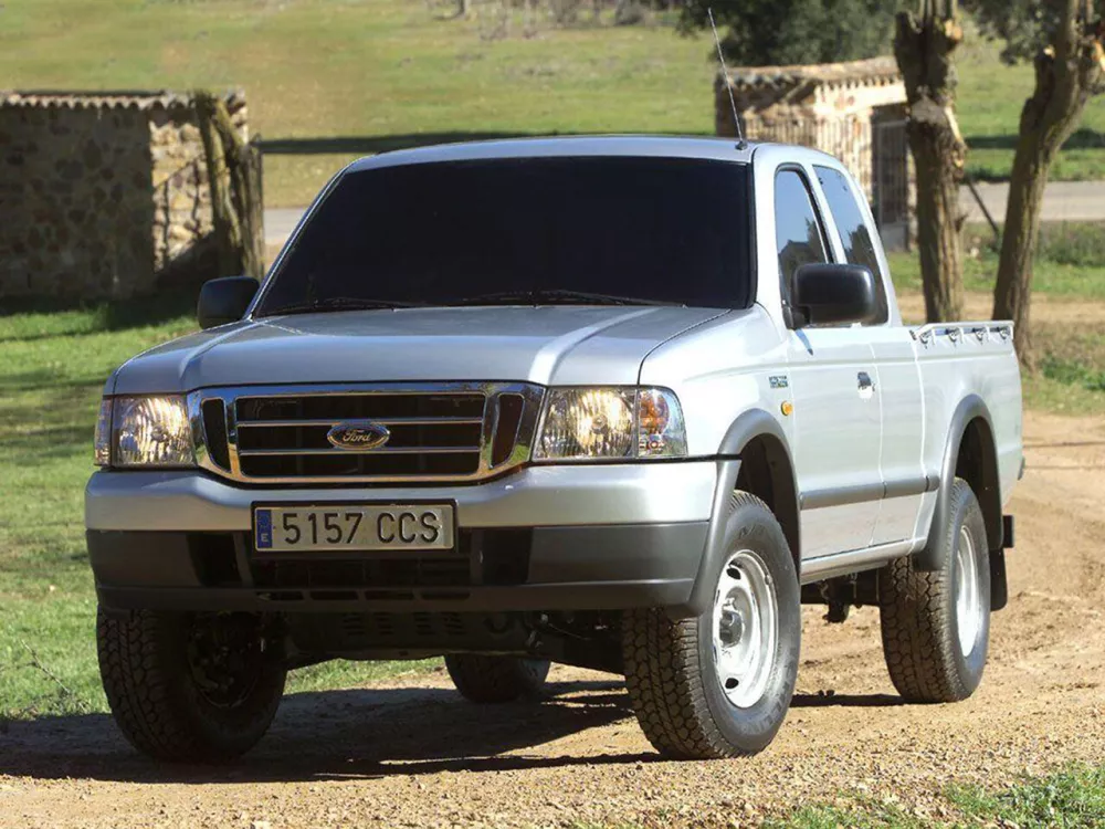 Автомобиль Ford Ranger I Пикап Полуторная кабина Regular Cab