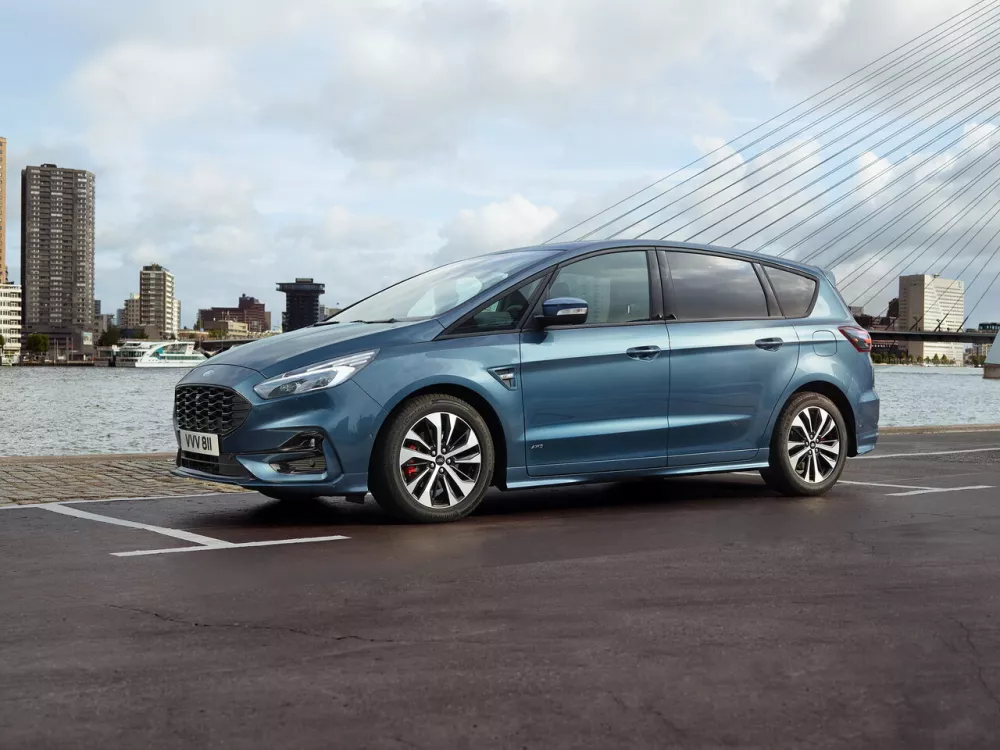 Автомобиль Ford S-MAX II Рестайлинг Минивэн