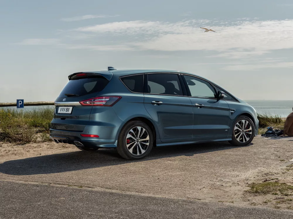 Автомобиль Ford S-MAX II Рестайлинг Минивэн