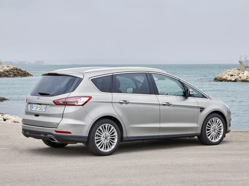Автомобиль Ford S-MAX II Минивэн