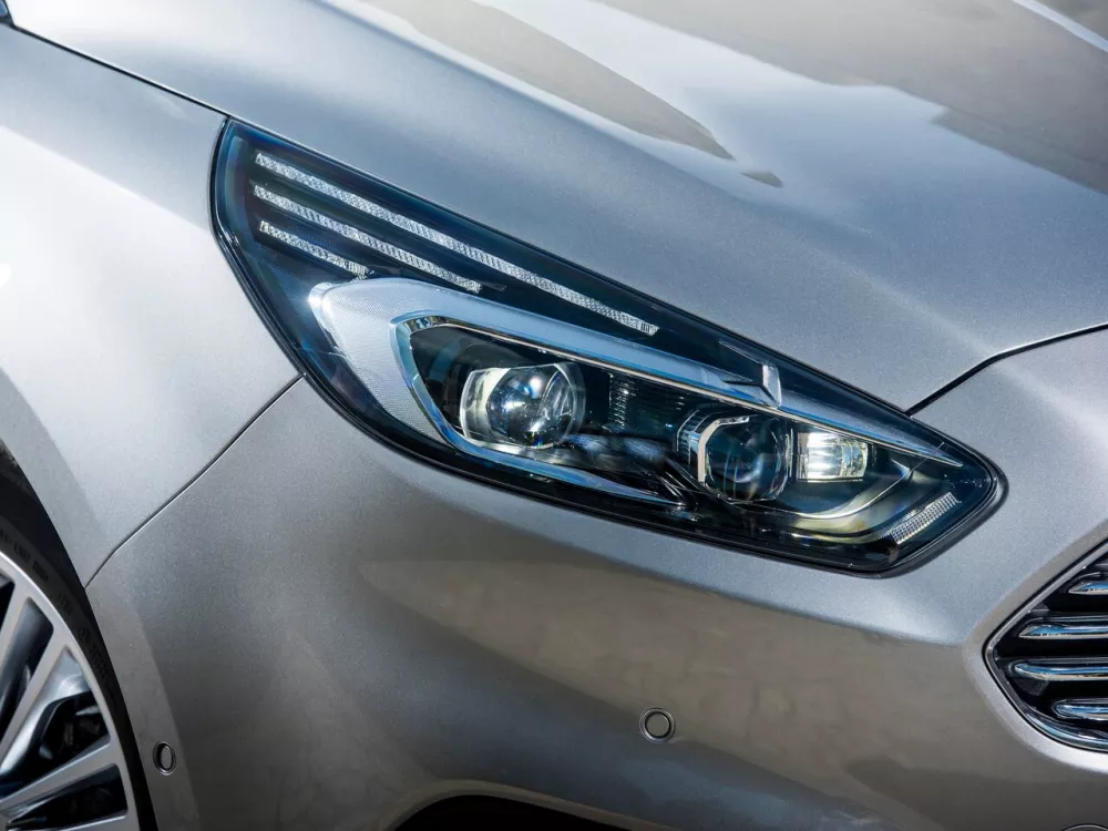 Автомобиль Ford S-MAX II Рестайлинг Минивэн