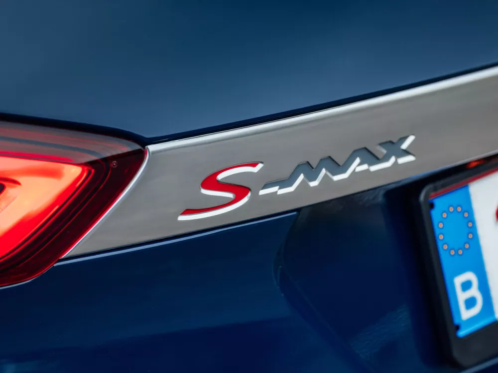 Автомобиль Ford S-MAX II Рестайлинг Минивэн