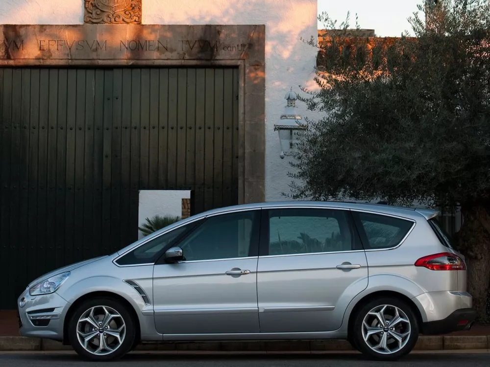 Автомобиль Ford S-MAX I Рестайлинг Минивэн