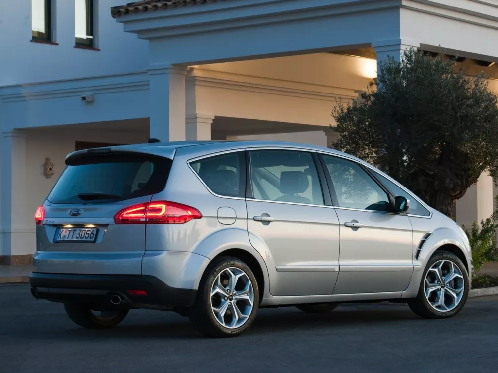 Автомобиль Ford S-MAX I Рестайлинг Минивэн