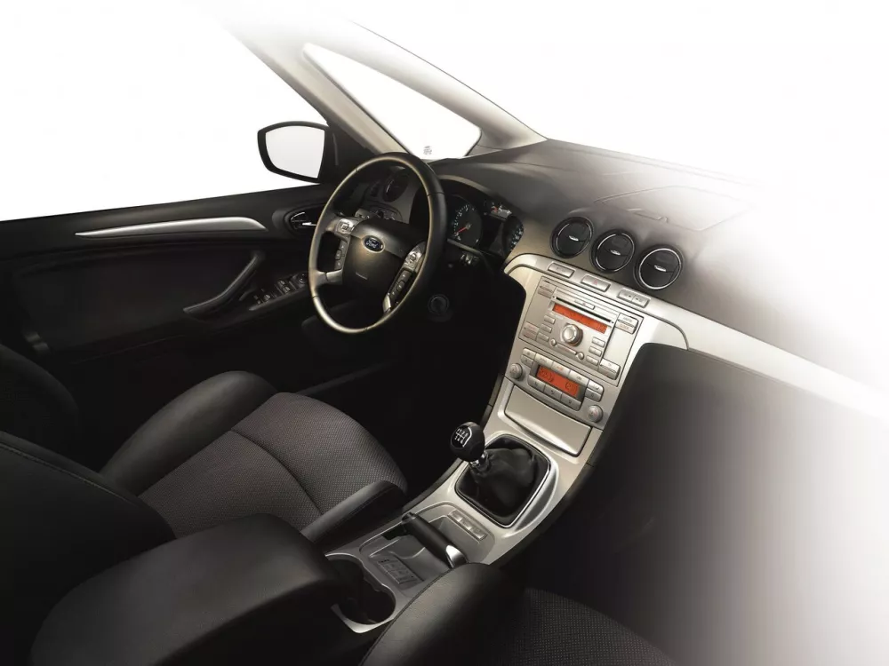 Автомобиль Ford S-MAX I Минивэн