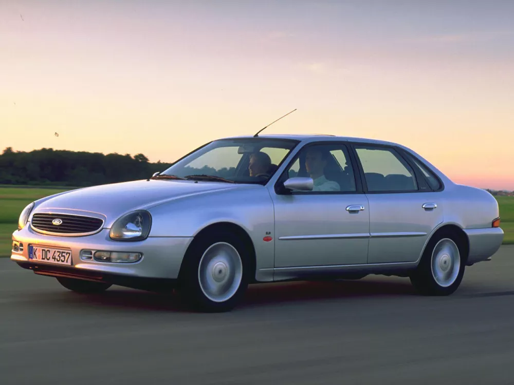 Автомобиль Ford Scorpio II Седан