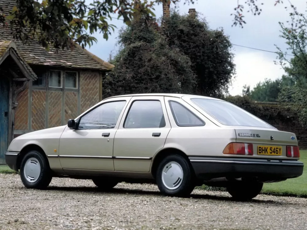 Автомобиль Ford Sierra I Хэтчбек (5 дверей)