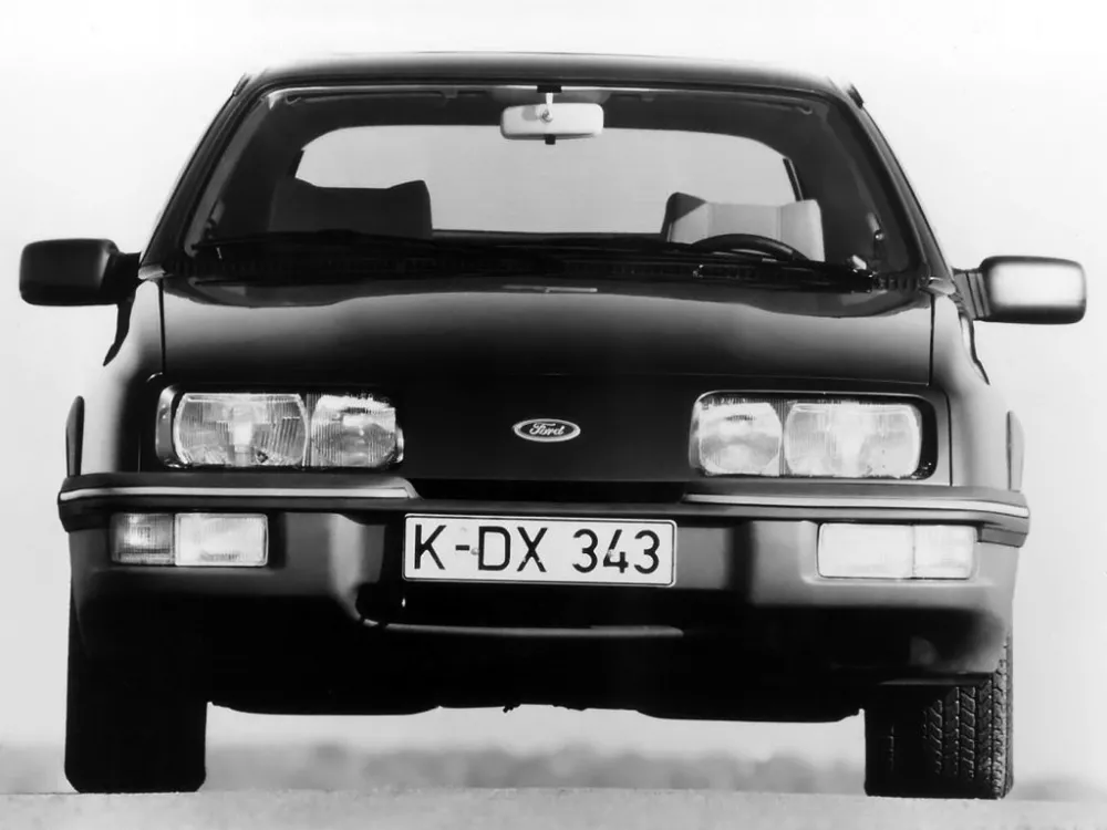 Автомобиль Ford Sierra I Хэтчбек (3 двери)