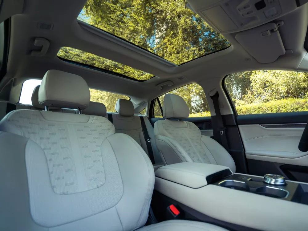 Автомобиль Ford Taurus VIII Рестайлинг Седан
