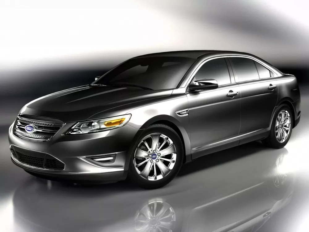 Автомобиль Ford Taurus VI Седан